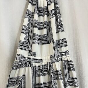 Elegant Black and White Patterned Dress